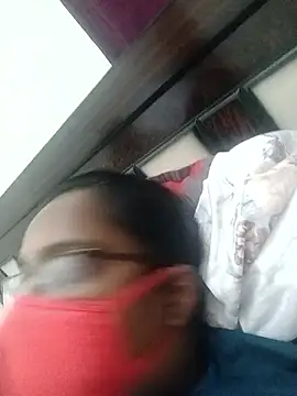 Snapshot of hootypriya chatting on 01/08/26, 05:48 hootypriya online show from 01/08/26, 05:48