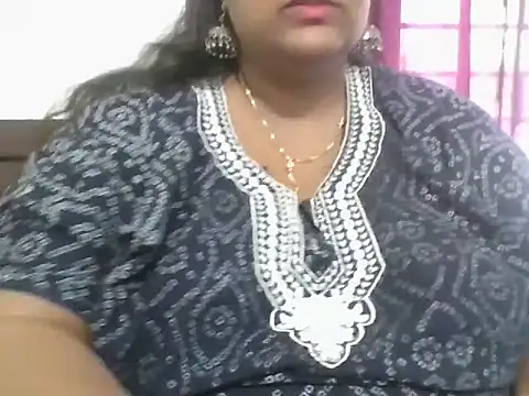 Snapshot of hootypriya chatting on 02/25/26, 04:55 hootypriya online show from 02/25/26, 04:55