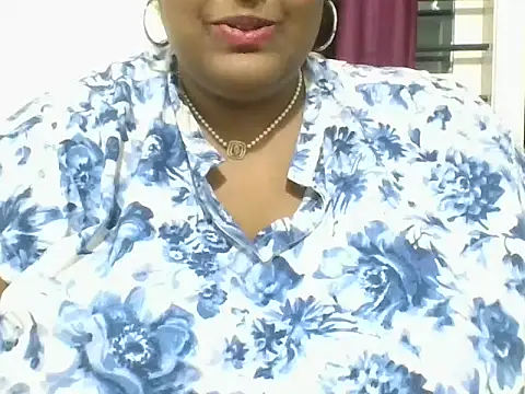 Snapshot of hootypriya chatting on 02/27/26, 01:33 hootypriya online show from 02/27/26, 01:33