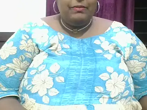 Snapshot of hootypriya chatting on 02/28/26, 02:07 hootypriya online show from 02/28/26, 02:07