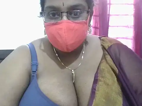 Snapshot of hootypriya chatting on 03/12/26, 11:27 hootypriya online show from 03/12/26, 11:27