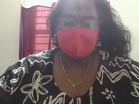 Snapshot of hootypriya chatting on 04/20/26, 07:22 hootypriya online show from 04/20/26, 07:22