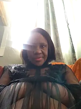 Snapshot of Mommy_Sienna chatting on 11/29/25, 10:40 Mommy Sienna online show from 11/29/25, 10:40