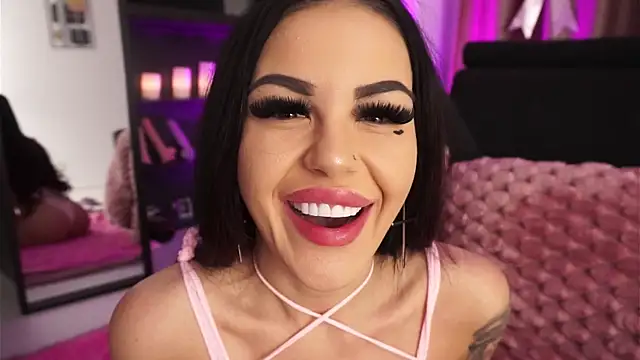 NaomyBlackBarbie online show from 11/16/25, 05:35