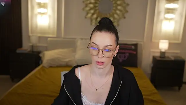 Snapshot of Rita_Moon054 chatting on 03/23/26, 11:47 Rita Moon054 online show from 03/23/26, 11:47