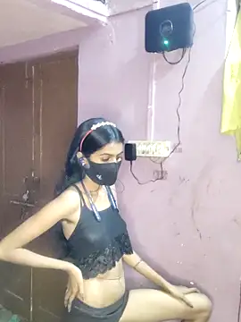 Snapshot of Thaper_Meera2 chatting on 03/17/26, 03:37 Thaper Meera2 online show from 03/17/26, 03:37