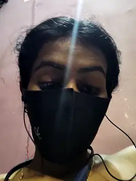 Snapshot of Thaper_Meera2 chatting on 04/04/26, 04:48 Thaper Meera2 online show from 04/04/26, 04:48