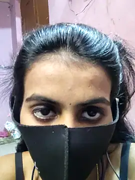 Snapshot of Thaper_Meera2 chatting on 04/08/26, 08:14 Thaper Meera2 online show from 04/08/26, 08:14