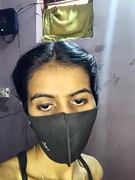 Snapshot of Thaper_Meera2 chatting on 04/11/26, 09:13 Thaper Meera2 online show from 04/11/26, 09:13