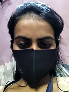 Snapshot of Thaper_Meera2 chatting on 04/18/26, 07:07 Thaper Meera2 online show from 04/18/26, 07:07