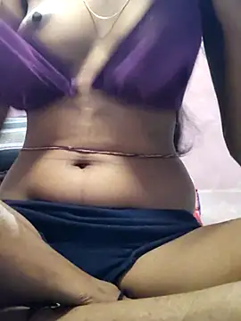 Snapshot of Thaper_Meera2 chatting on 04/23/26, 12:51 Thaper Meera2 online show from 04/23/26, 12:51