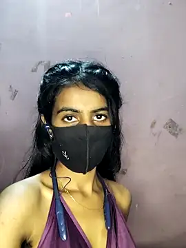 Snapshot of Thaper_Meera2 chatting on 04/28/26, 08:47 Thaper Meera2 online show from 04/28/26, 08:47