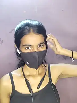 Snapshot of Thaper_Meera2 chatting on 05/20/26, 12:39 Thaper Meera2 online show from 05/20/26, 12:39