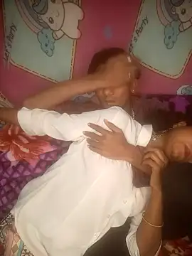 Snapshot of Freakingromance chatting on 02/14/26, 01:19 Freakingromance online show from 02/14/26, 01:19