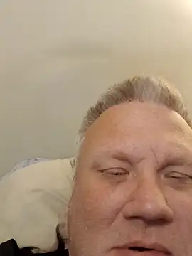 Snapshot of Jbirdb800 chatting on 11/04/25, 12:59 Jbirdb800 online show from 11/04/25, 12:59