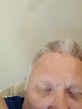 Snapshot of Jbirdb800 chatting on 11/07/25, 06:30 Jbirdb800 online show from 11/07/25, 06:30