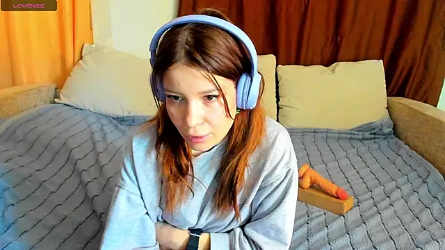 Eva purrr  online show from 03/10/26, 07:13