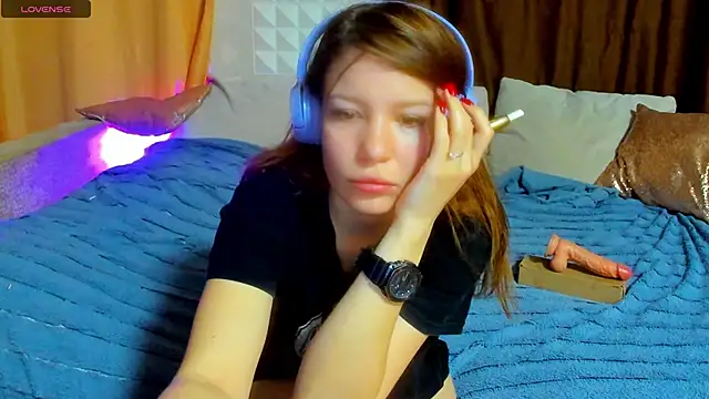 Eva purrr  online show from 04/16/26, 01:17