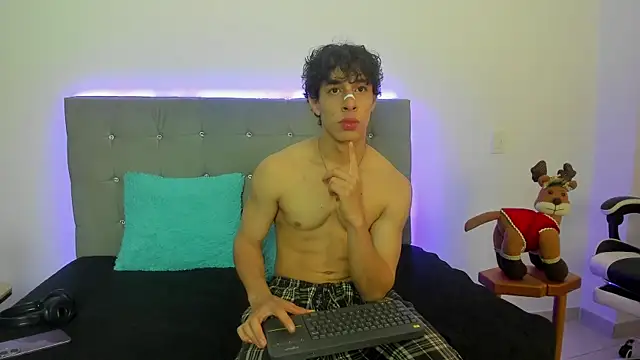 chris evans27 online show from 11/24/25, 11:37