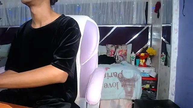 Santy bigcock 01 online show from 05/20/26, 12:00