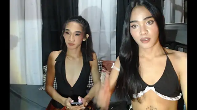 Snapshot of Horsecock_princess chatting on 11/20/25, 02:17 Horsecock princess online show from 11/20/25, 02:17