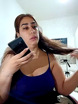 nahiarabiel33 online show from 11/22/25, 01:21