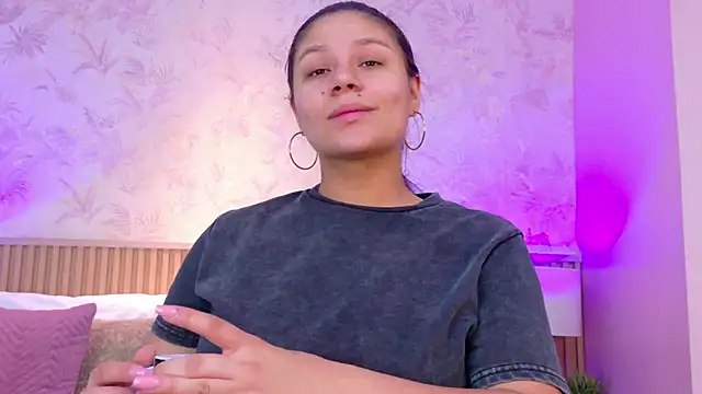 Snapshot of ValeriaMonet chatting on 04/03/26, 12:25 ValeriaMonet online show from 04/03/26, 12:25