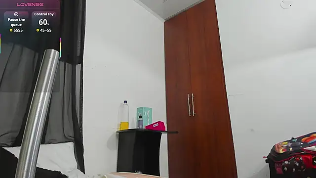 alana-silva online show from 03/01/26, 04:14