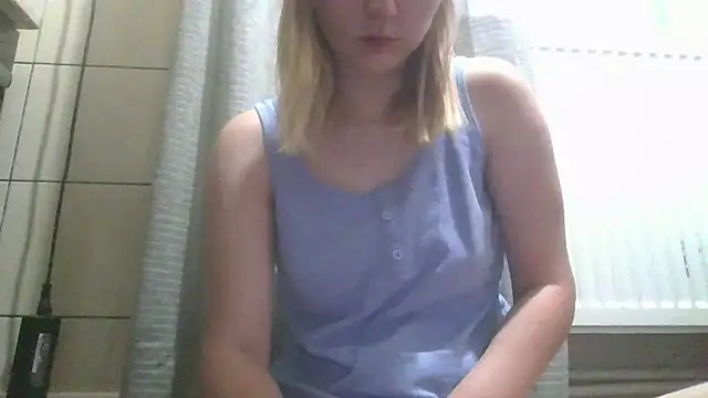 Snapshot of dirty_sasha00 chatting on 06/10/26, 02:12 dirty sasha00 online show from 06/10/26, 02:12