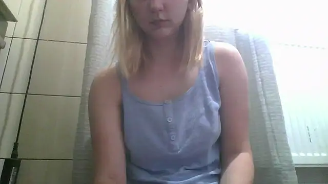 Snapshot of dirty_sasha00 chatting on 06/17/26, 02:47 dirty sasha00 online show from 06/17/26, 02:47