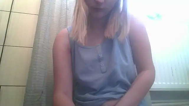 Snapshot of dirty_sasha00 chatting on 06/18/26, 03:07 dirty sasha00 online show from 06/18/26, 03:07