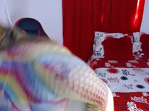 lesly 36 online show from 12/14/25, 05:51