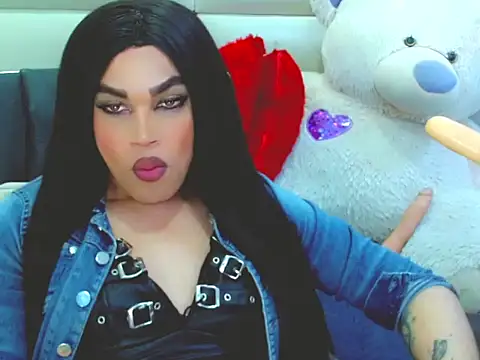 Snapshot of NharaBigCock chatting on 02/18/26, 07:43 NharaBigCock online show from 02/18/26, 07:43