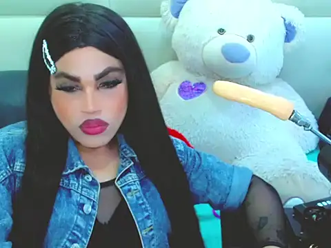 Snapshot of NharaBigCock chatting on 03/04/26, 06:58 NharaBigCock online show from 03/04/26, 06:58