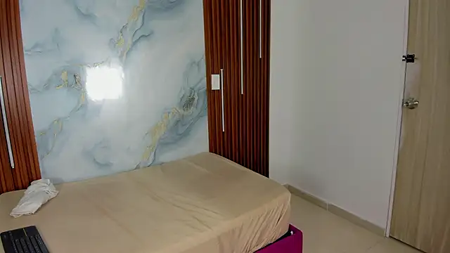 kendra lovv online show from 02/17/26, 12:01