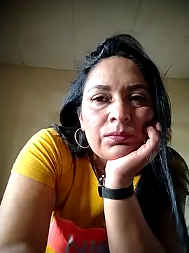 CatleyaSmith online show from 04/06/26, 04:08