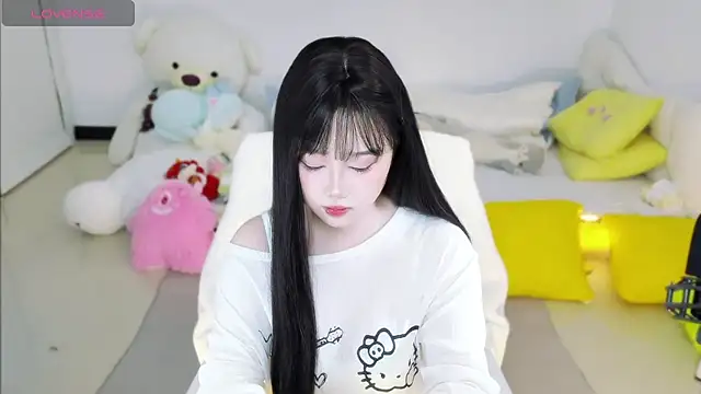 Nina37 online show from 01/19/26, 08:51