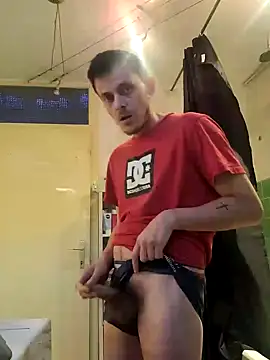 Snapshot of pumspaty06 chatting on 11/07/25, 06:46 pumspaty06 online show from 11/07/25, 06:46