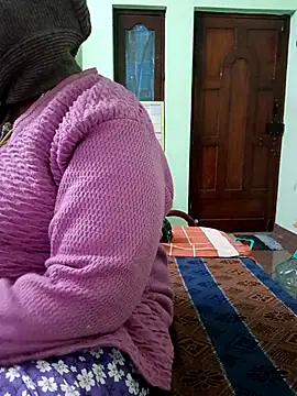 Snapshot of savithasree chatting on 11/16/25, 05:29 savithasree online show from 11/16/25, 05:29