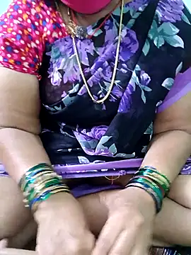 Snapshot of savithasree chatting on 11/20/25, 11:26 savithasree online show from 11/20/25, 11:26