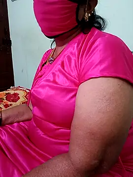 Snapshot of savithasree chatting on 11/21/25, 11:31 savithasree online show from 11/21/25, 11:31