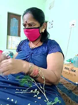 Snapshot of savithasree chatting on 11/28/25, 05:04 savithasree online show from 11/28/25, 05:04