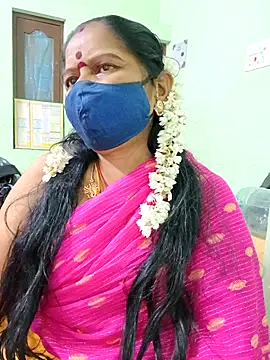 Snapshot of savithasree chatting on 12/21/25, 06:04 savithasree online show from 12/21/25, 06:04