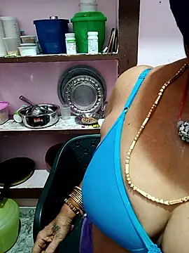 Snapshot of savithasree chatting on 03/10/26, 06:46 savithasree online show from 03/10/26, 06:46