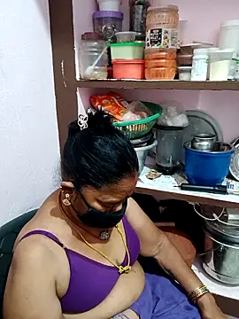 Snapshot of savithasree chatting on 03/11/26, 07:20 savithasree online show from 03/11/26, 07:20