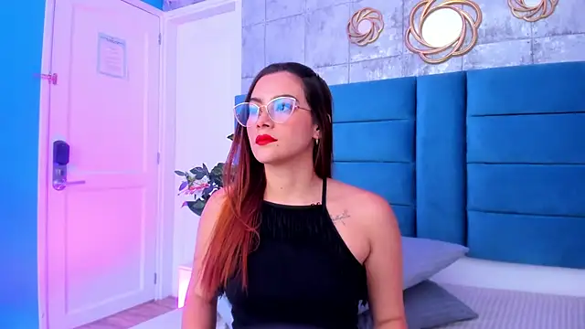 SaraAlvarezx online show from 02/26/26, 04:33