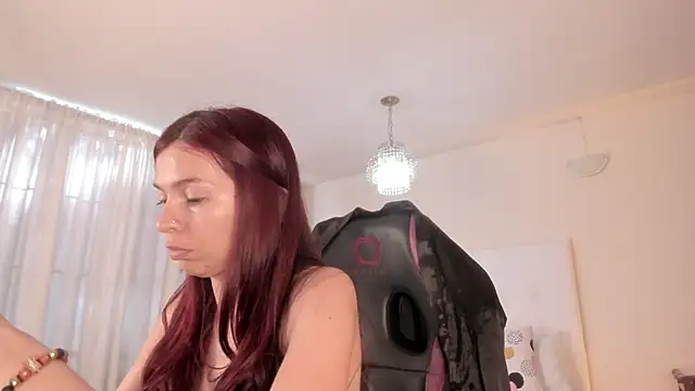 Emi Rosee online show from 11/19/25, 12:38