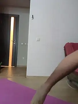 lucky swimmer online show from 11/28/25, 03:14