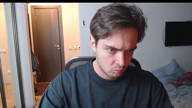 lucky swimmer online show from 12/01/25, 02:55