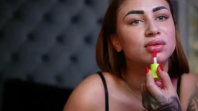 AmeliaJupiter online show from 11/04/25, 10:31